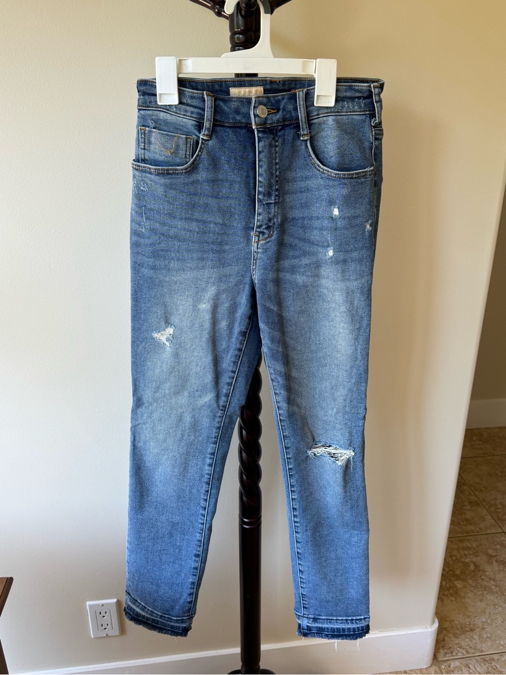 Pilcro High Rise Cigarette Jeans